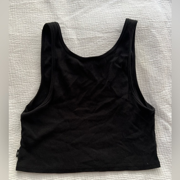 Aritzia TNA Black Ribbed Tank Top Size Large - Picture 2 of 4